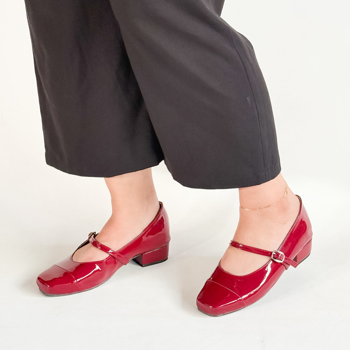 Bailey Mary Janes Maroon 1 inch
