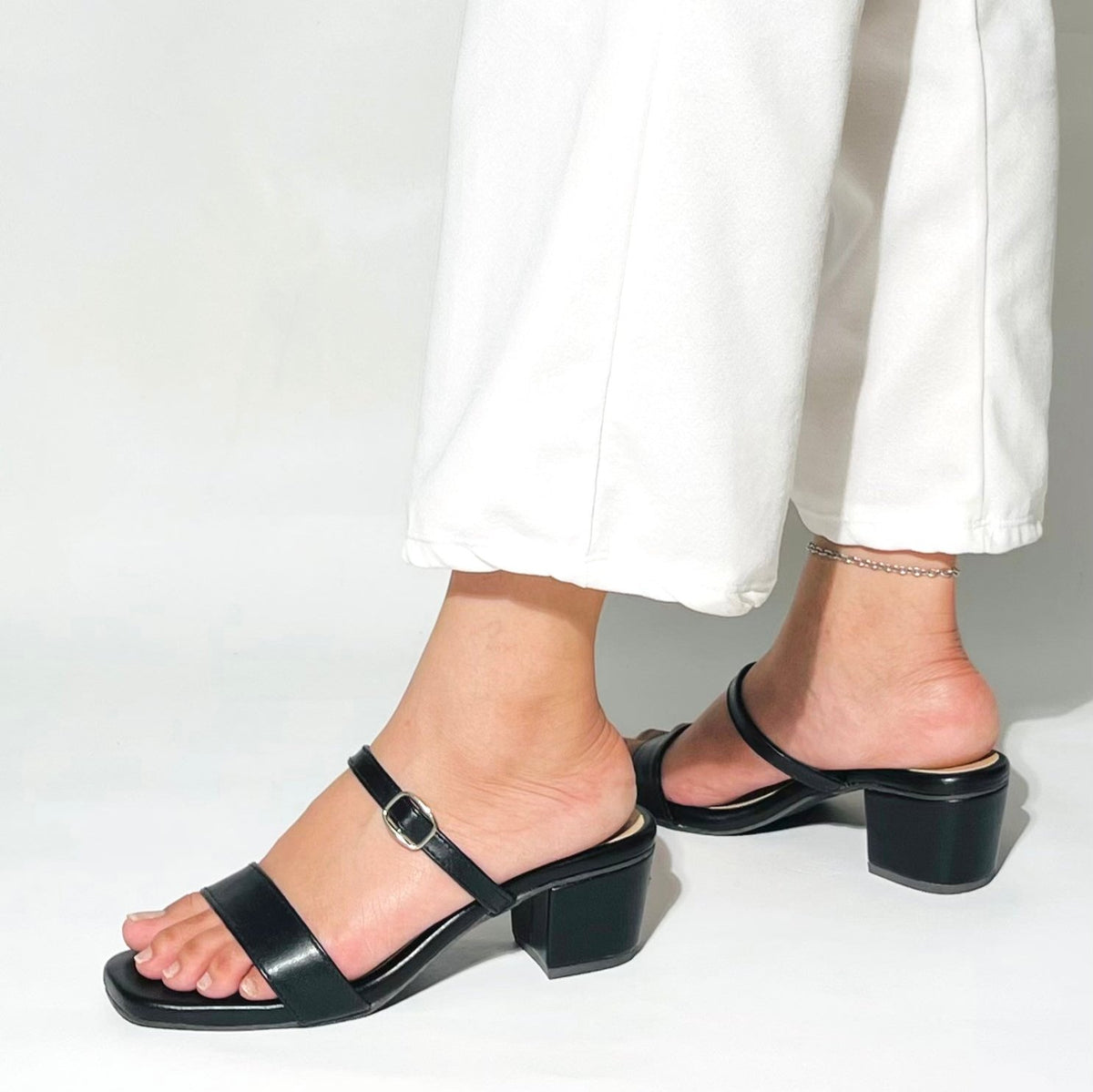 BETTY Black size 7