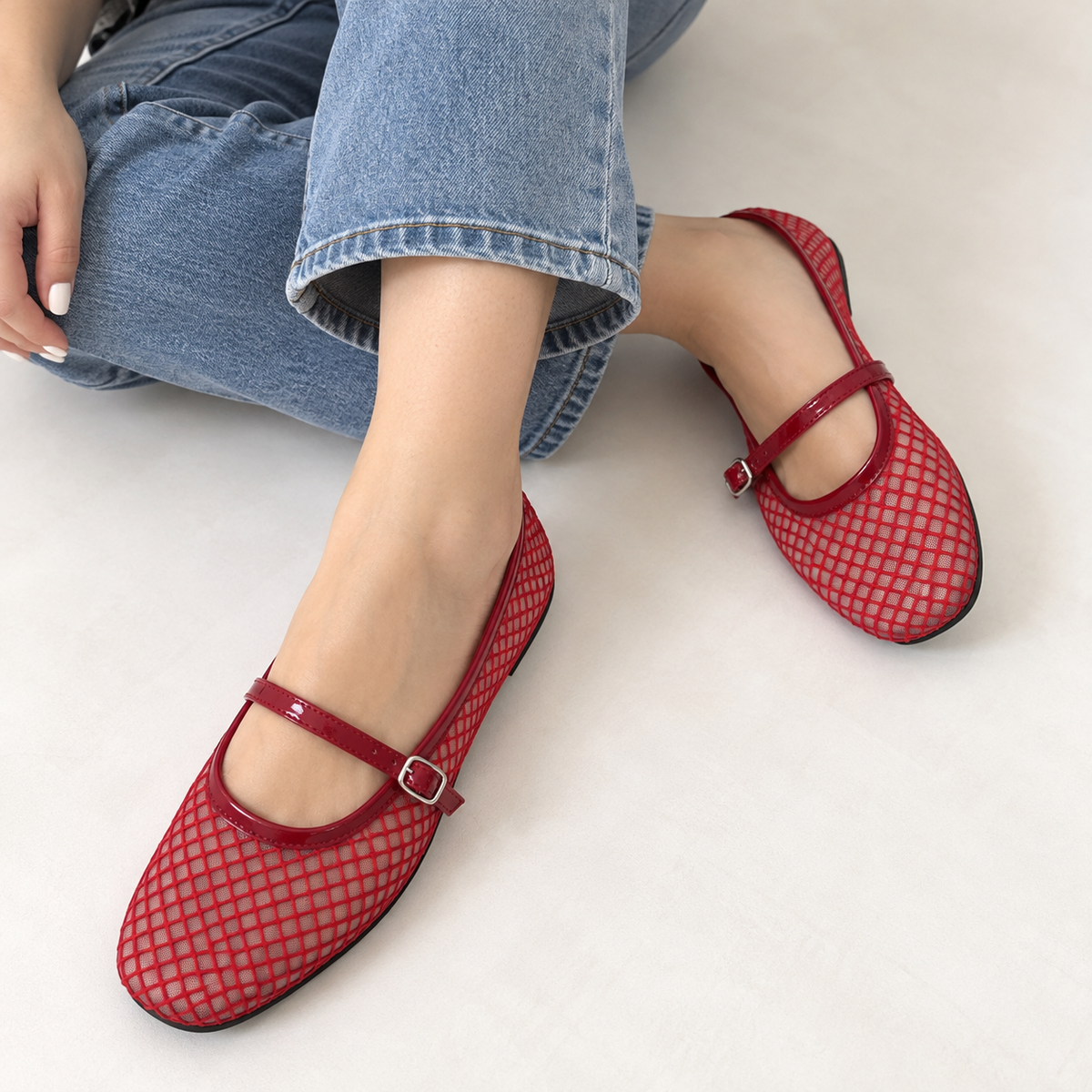 Luna Round Shape Mesh Shoes (Full Padded Insole)