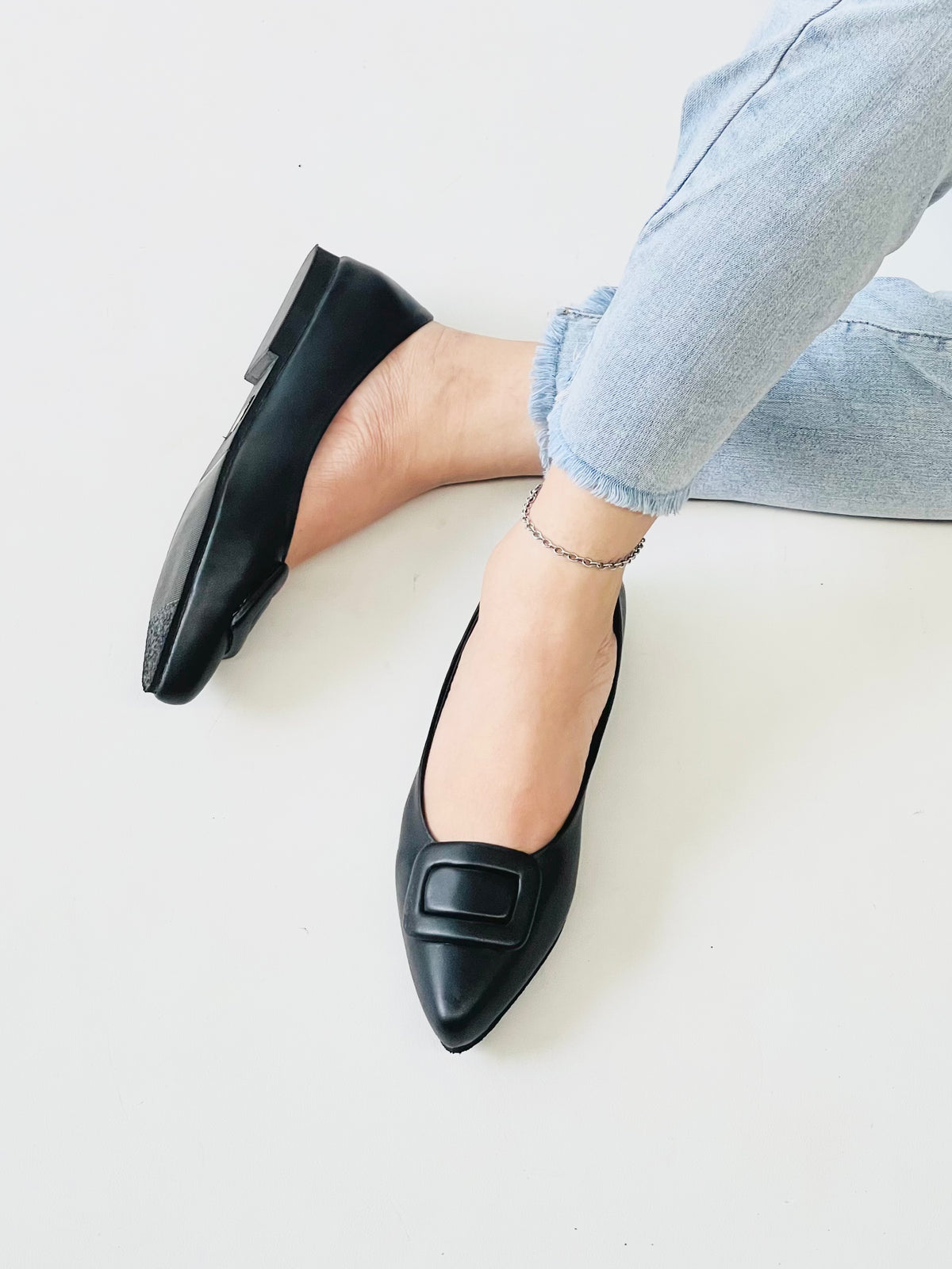 Ashley Black Shoes size 5,9