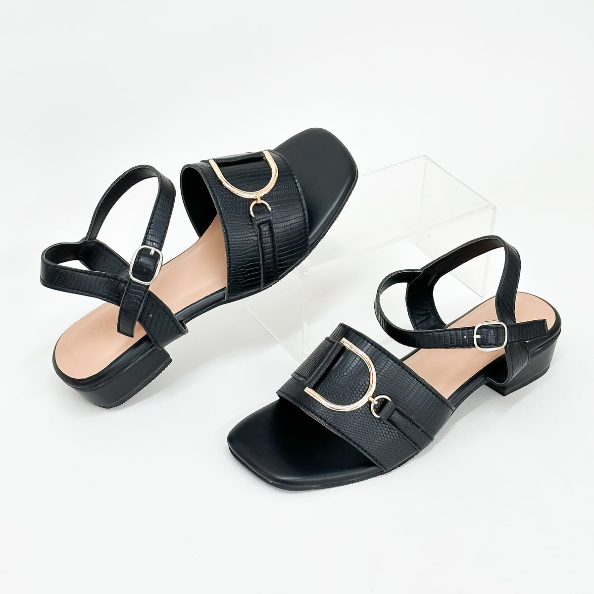 Kimodo Buckled Sandals