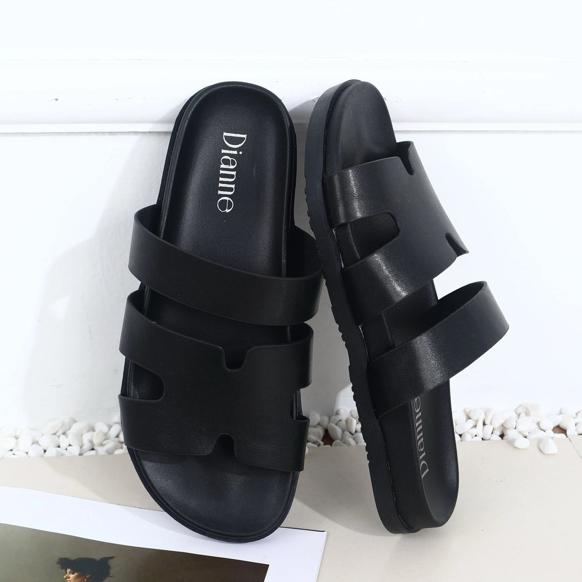 A Dahlia Everyday Slides size 6 left