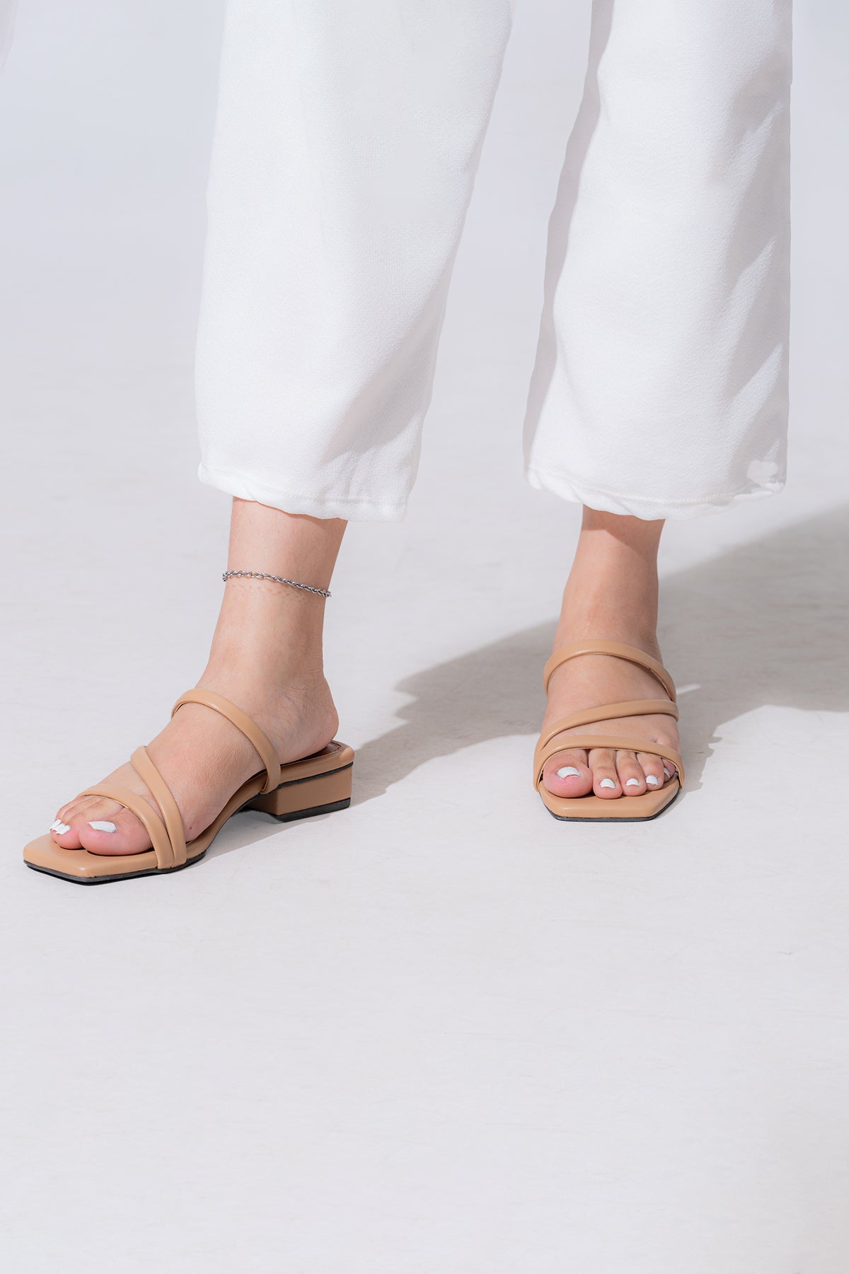 Mich Beige size 5,6,9