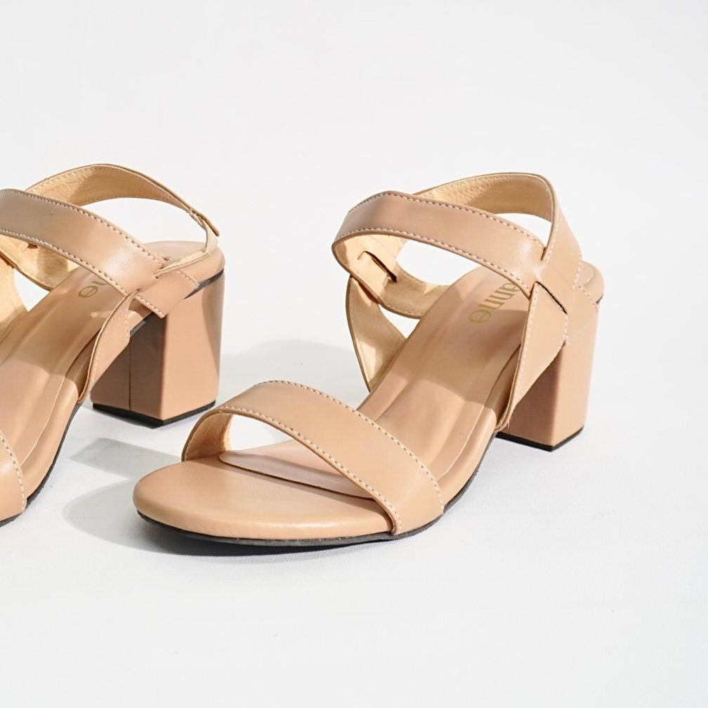 A Kianna Block Heels Garter Style