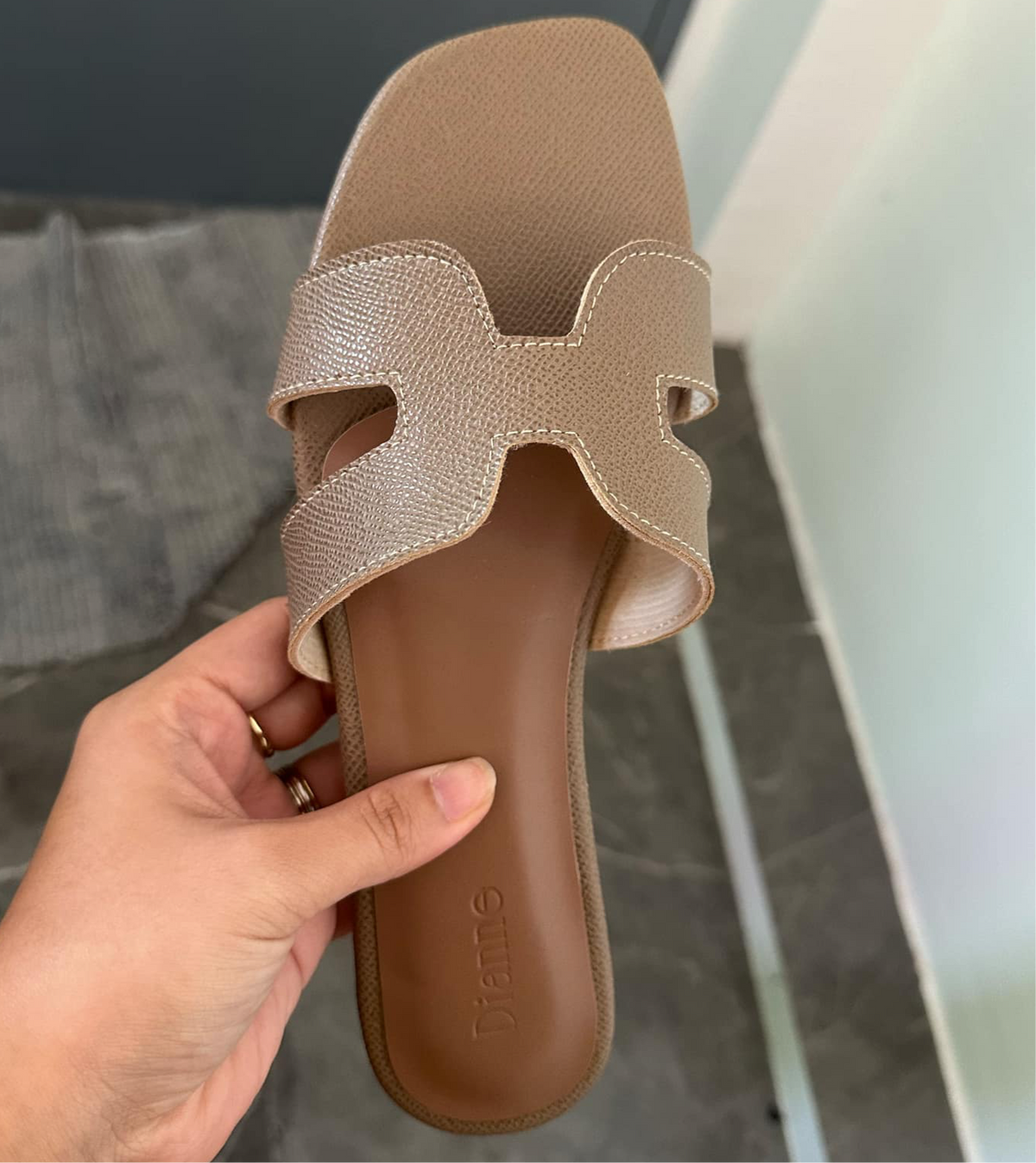 Calista in Light Taupe