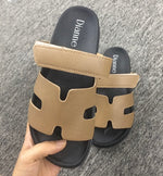 A Slides Dahlia Velcro Strap (Premium Shoebox)