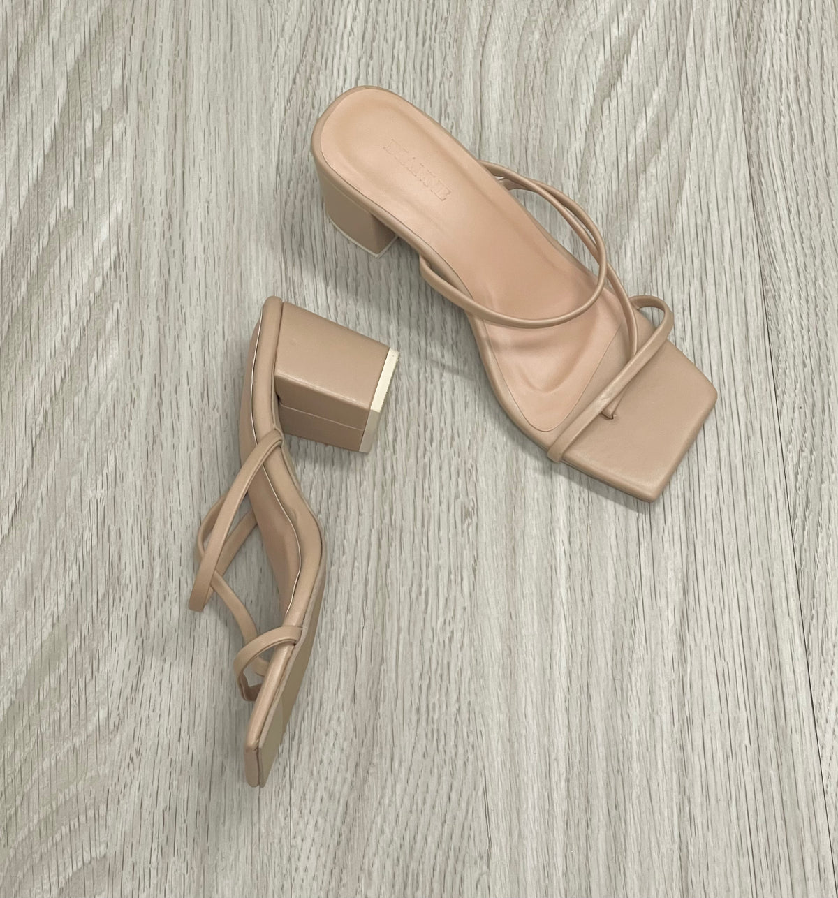 D Mia Beige 2inch size 8,9