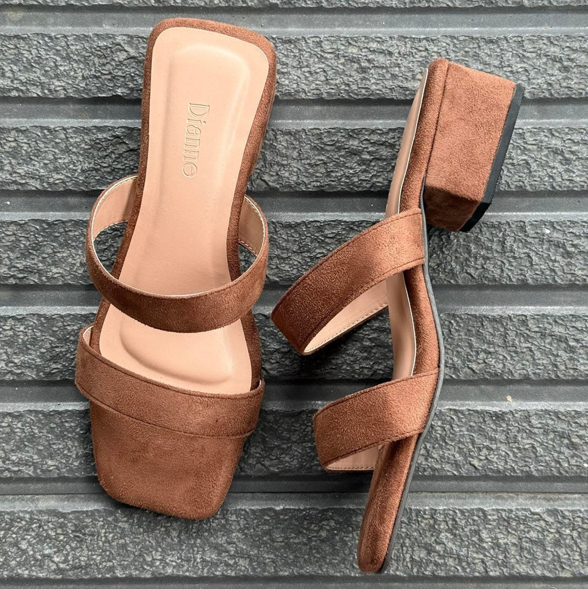 Sabby 1.5 inch heel