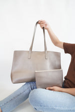 Dianne Bag Large Tote with free pouch