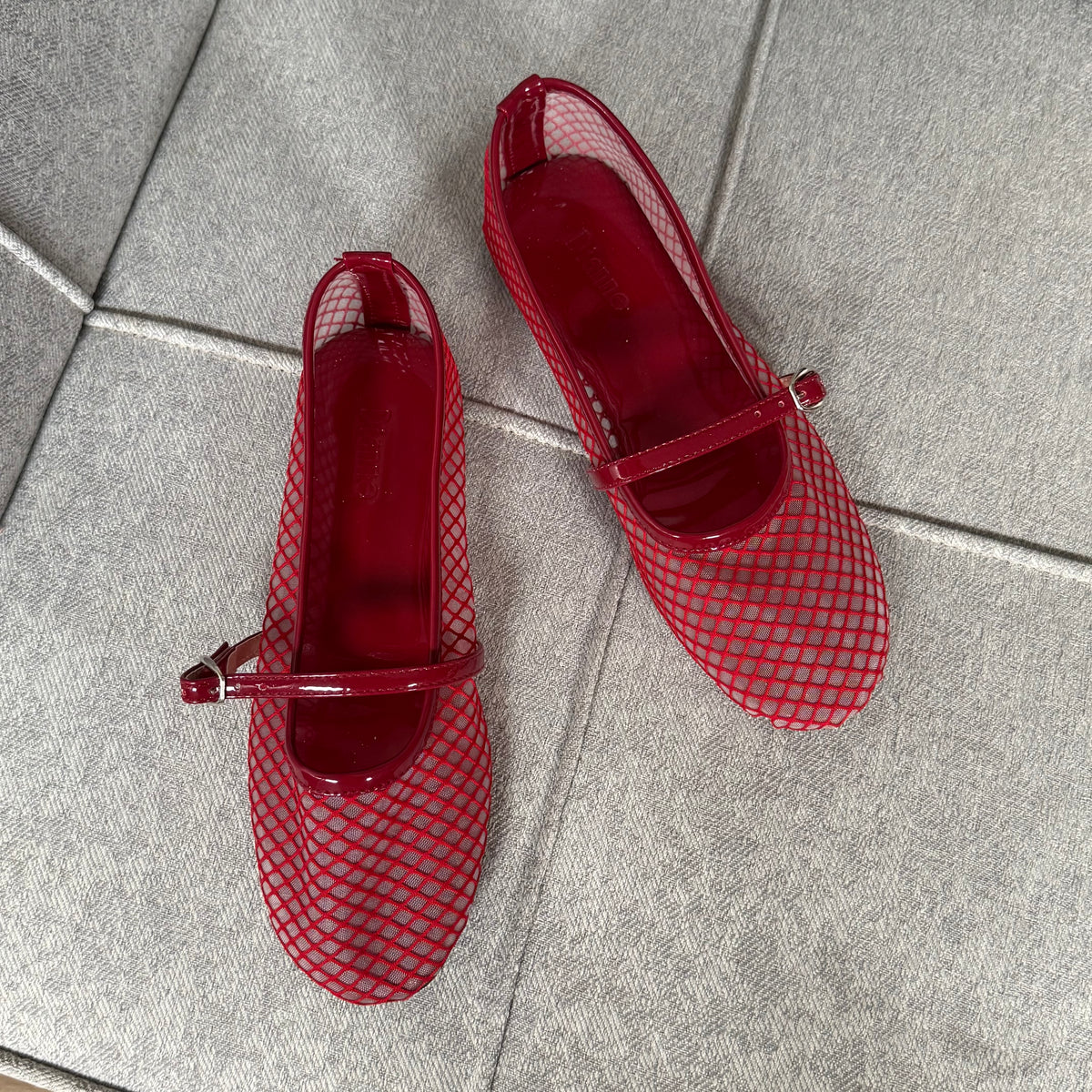 Luna Round Shape Mesh Shoes (Full Padded Insole)