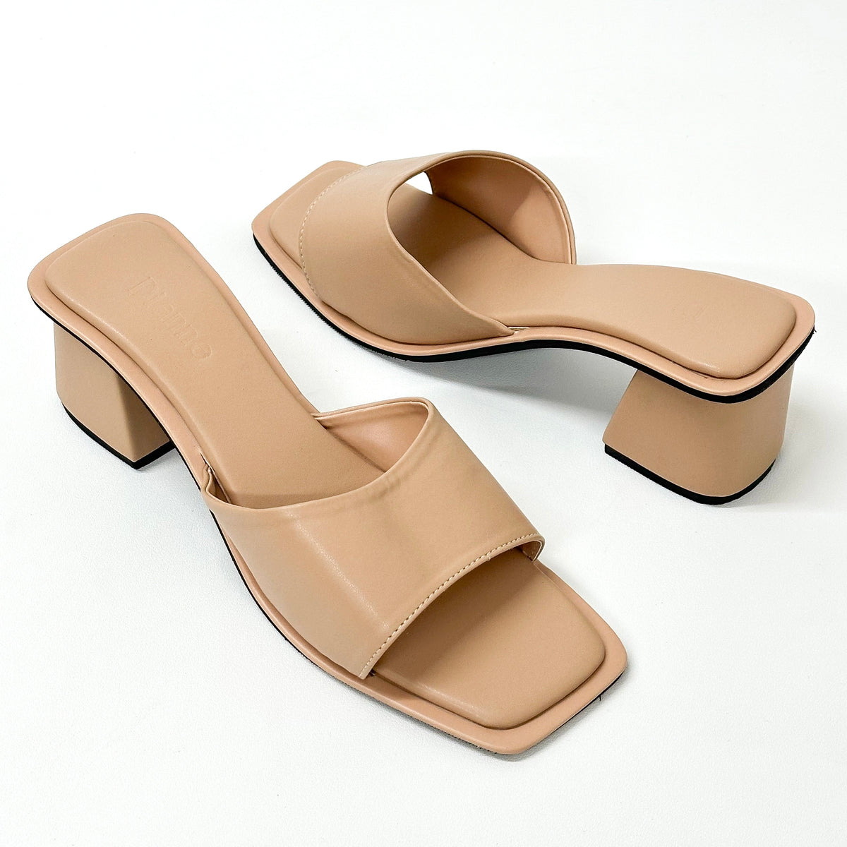 Daphne Beige Heel