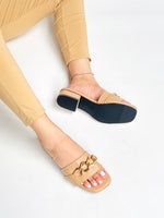 Yuna buckled Beige size 5,9,10