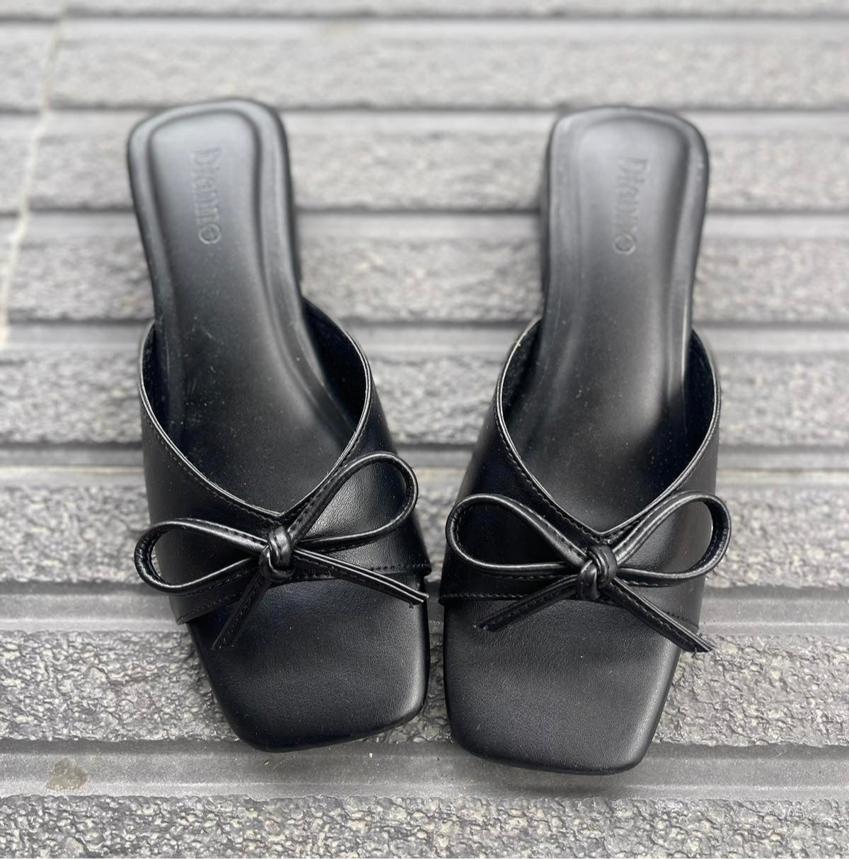 1 Sylvia Black size 5,8