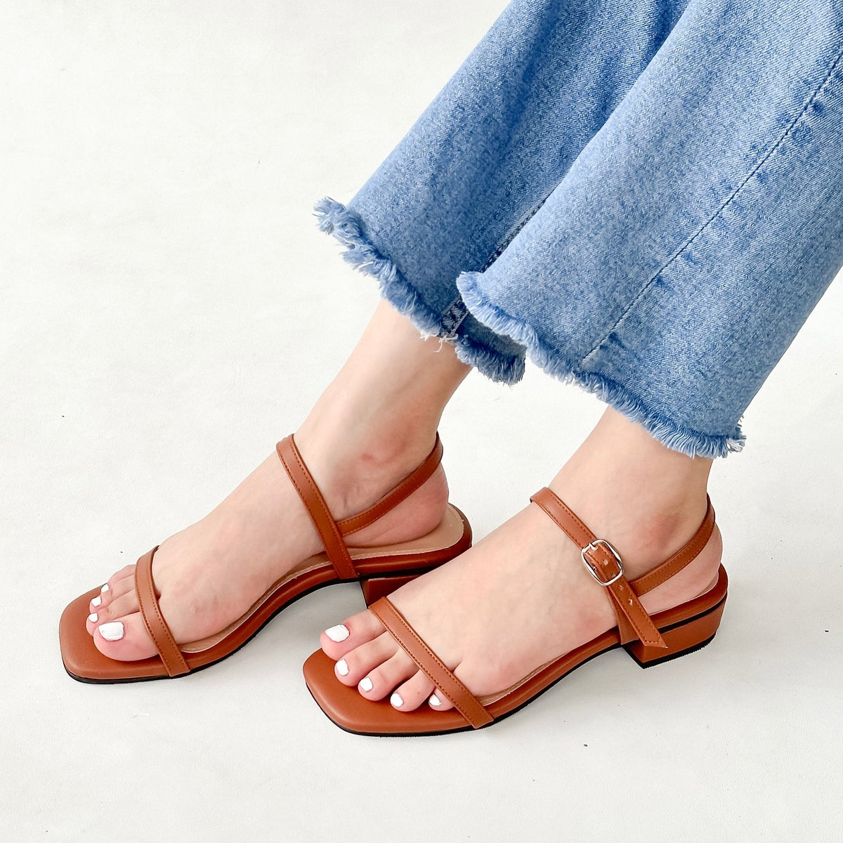Casey Leather Sandals 1inch