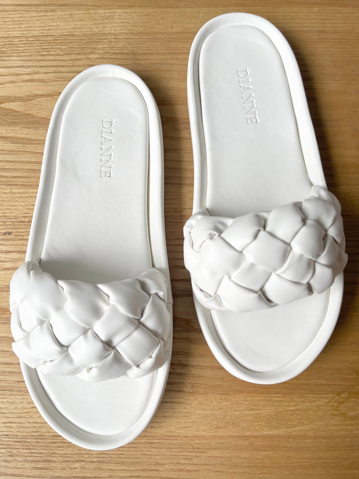 Julia Slides White size 5,6, and 9 only!