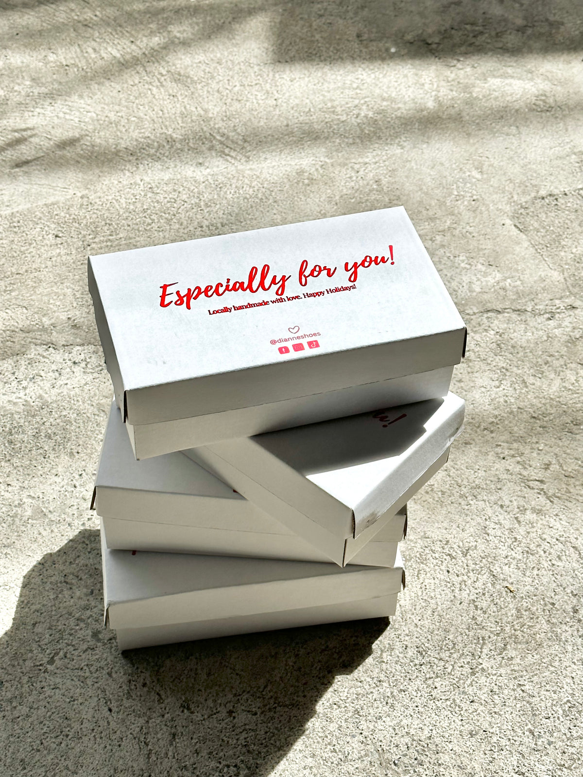 Holiday Hardbox regular size