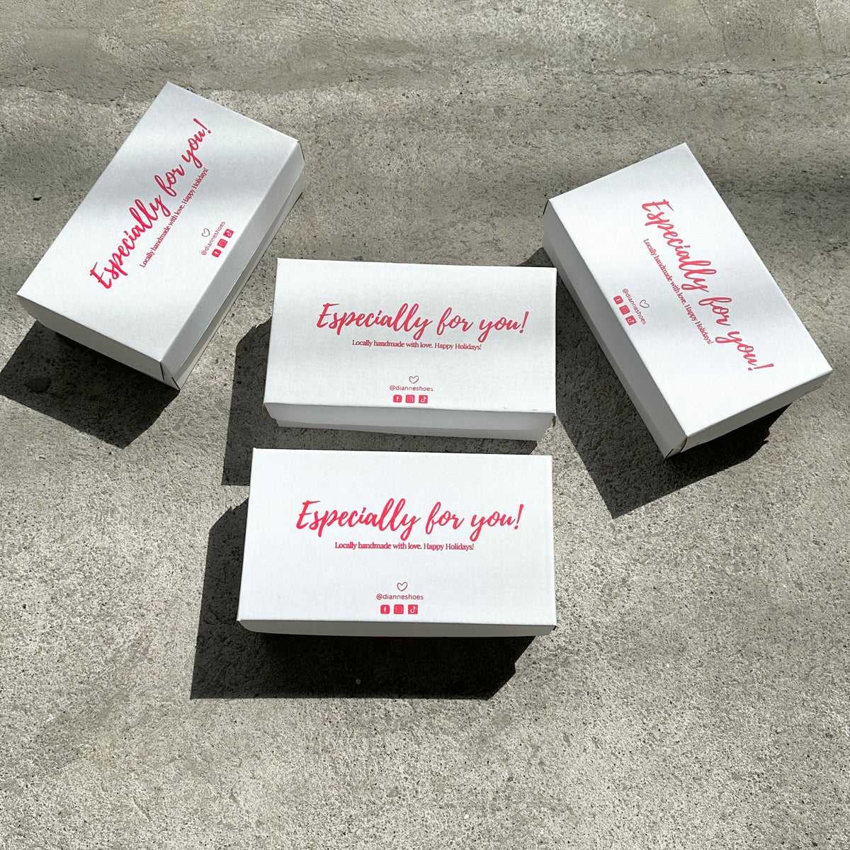 Holiday Hardbox regular size