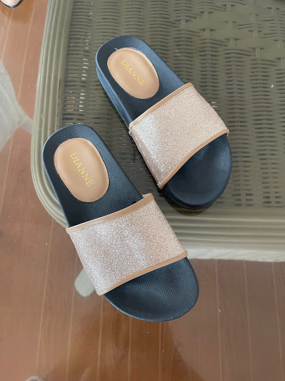 Slides Glitters Beige size 6,7,9 only