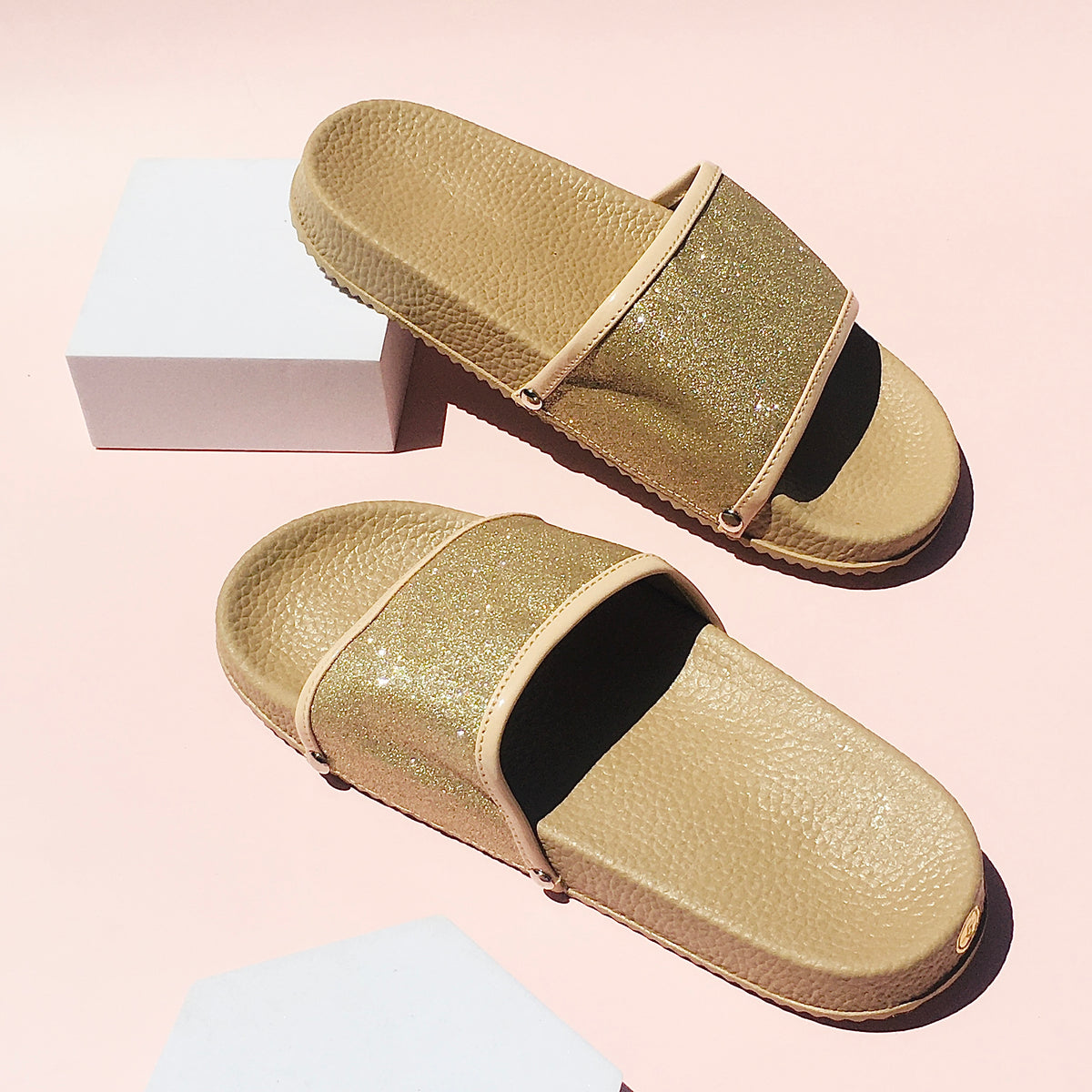 Slides Beige Glitters size 5,9